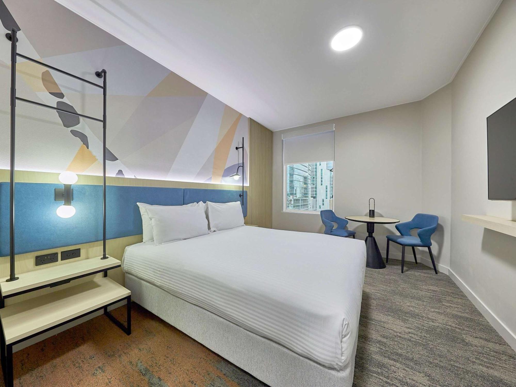 Ibis Hotel 4*